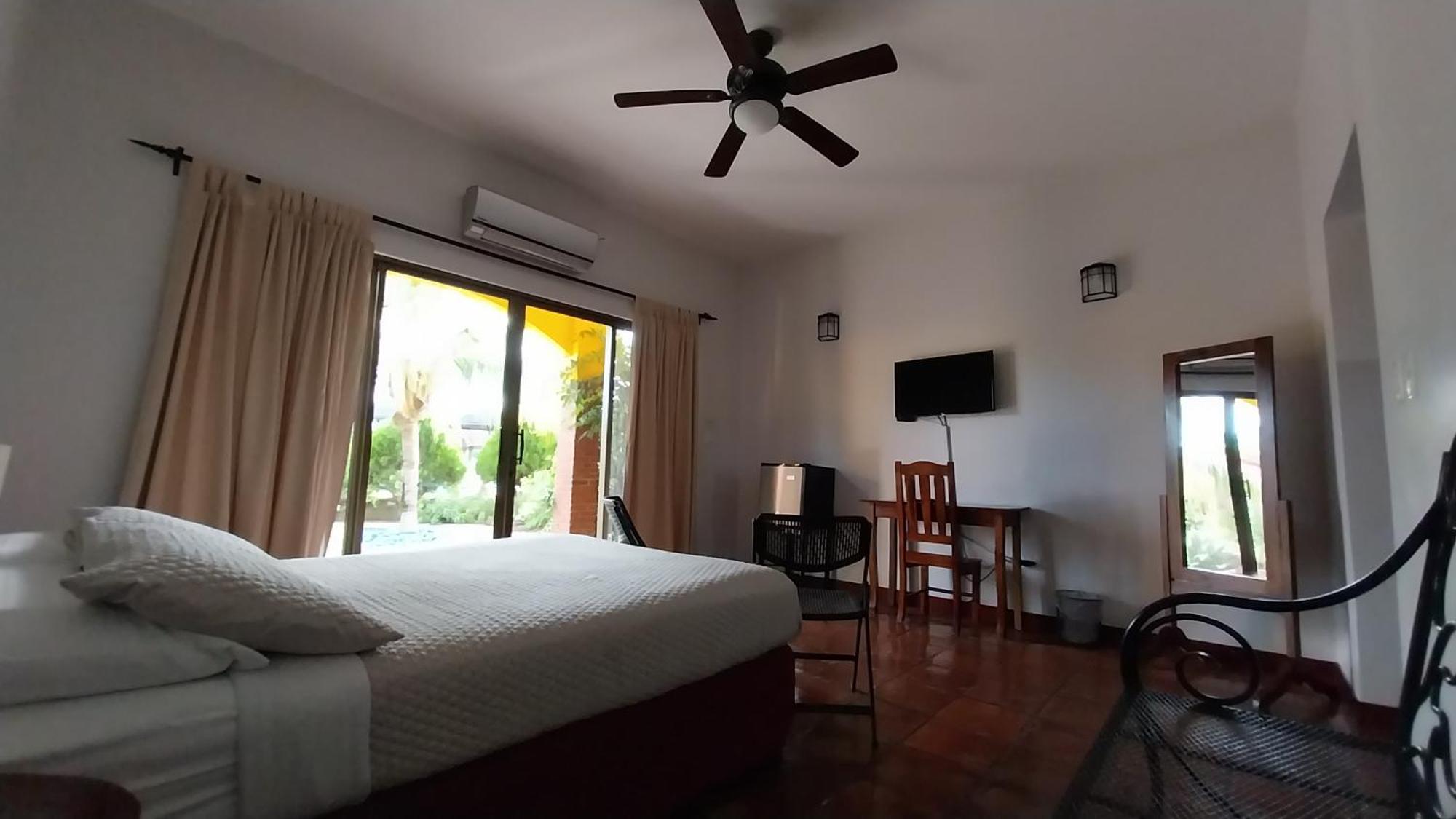 Hotel Jardin Garden De Granada Nicaragua Стая снимка